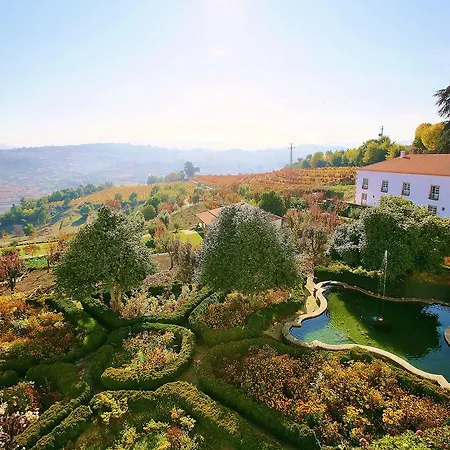 Rural Casa Dos Viscondes Da Varzea Lamego
