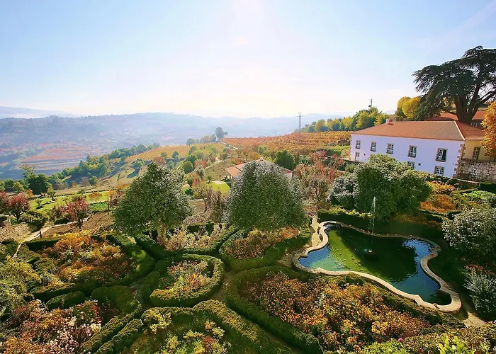 Rural Casa Dos Viscondes Da Varzea Lamego